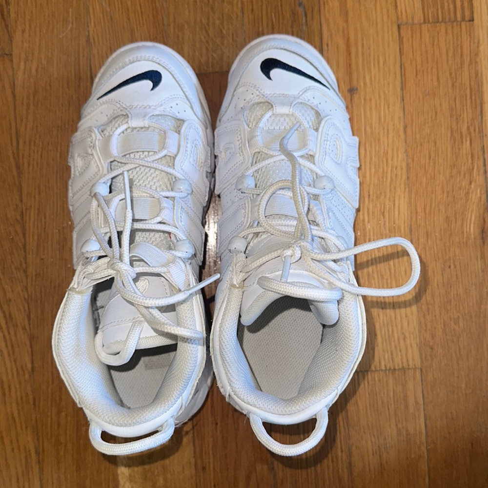 Woman Air Nike Shoes